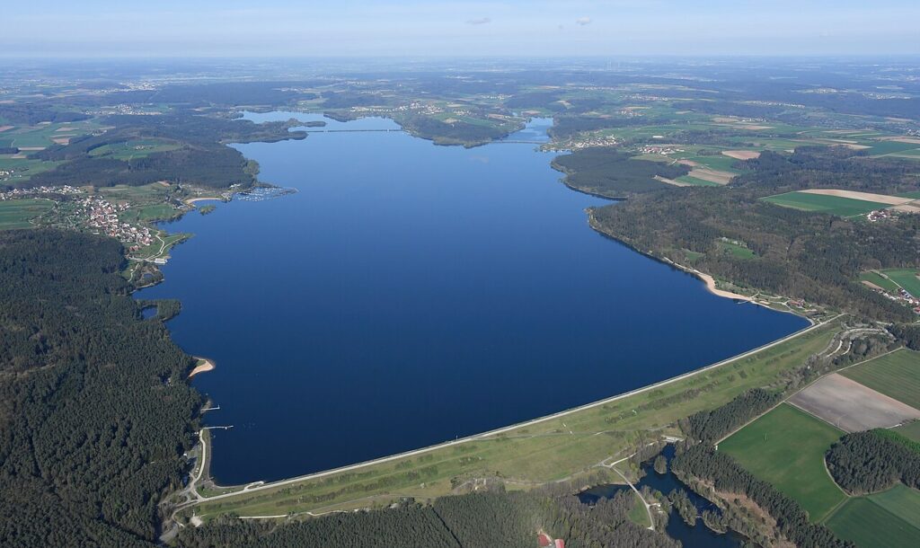 Luftbild des Großen Brombachsees